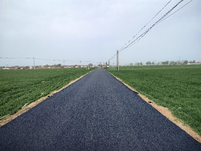 凯时AG集团驻赵县小琉璃村下沉事情队助力墟落振兴 入村路完成刷新提升